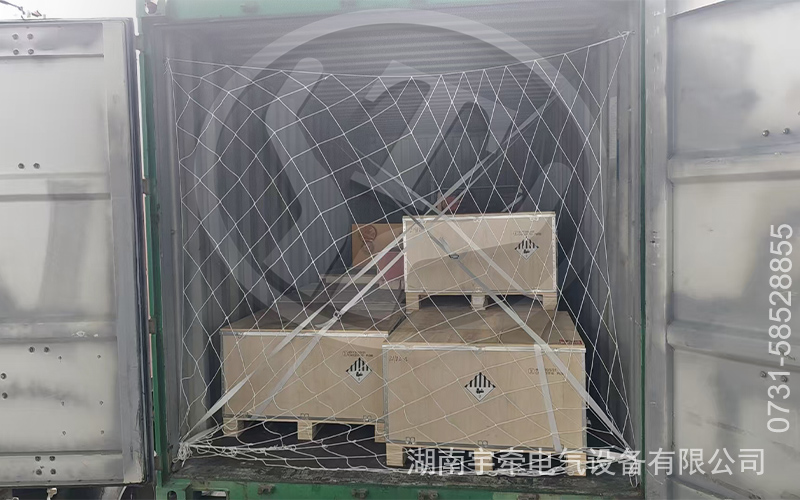 2.5吨锂电蓄电池电机车出口海外 4.jpg