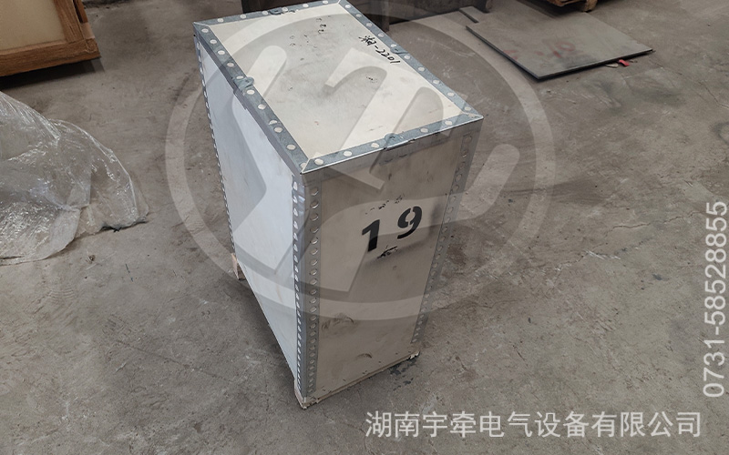 矿用电机车配件出口海外 1.jpg